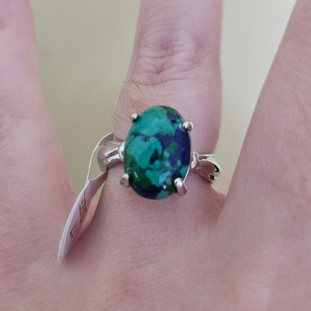 Boutique Boho Style Faux Green Stone in Silver-Tone Mixed Metal Ring Size 7.5